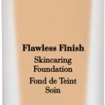Elizabeth Arden Flawless Finish Skincaring Foundation 240N 30ml