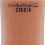 MAC Studio Waterweight Foundation NW50 30 ml - Afbeelding 4
