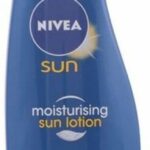 Sun Protects & Hydrates Milk Spf20 By Nivea 200 Ml