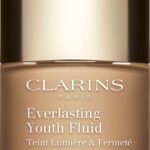 Clarins Everlasting Youth Fluid - Foundation - 111 Auburn - 30 ml