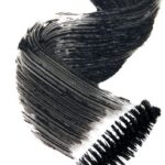 Makeup Revolution - 5D Lash Pow Mascara - Zwart - Black - Afbeelding 3