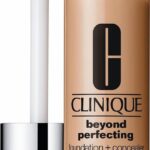 Clinique Beyond Perfecting Foundation + Concealer - 11 Honey