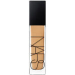 Natural Radiant Longwear Foundation 30 ml