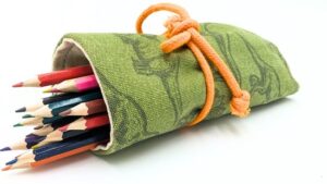 Freek Vonk's 24 Premium Kleurpotloden met Katoenen Opbergroletui - Afbeelding 2