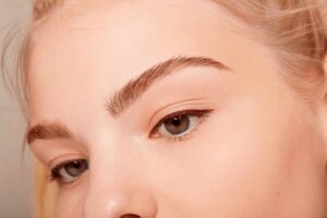 Essence - Long Lasting Eye Pencil 02 Hot Chocolate 0.28G - Afbeelding 3