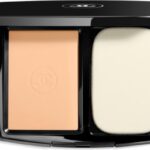 Chanel Ultra Le Teint Compact Spf15 B40