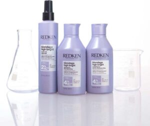 Redken Blondage High Bright Shampoo – Voor alle balayages, gekleurde & gehighlighte blondines – 300 ml - Afbeelding 3