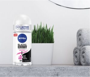 Nivea Invisible For Black & White Original Spray Mini 50ml - Afbeelding 4
