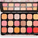 Makeup Revolution Forever Flawless Regal Romance Eyeshadow Palette - Oogschaduw