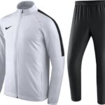 Nike Football Trainingspak Junior  Trainingspak - Maat M  - Unisex - wit/zwart Maat M - 140/152