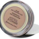Max Factor Miracle Touch Foundation - 60 Sand