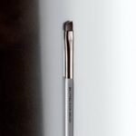 MÁDARA Precision Brush #24 - dubbelzijdig - synthetische haren - spoolie - Afbeelding 2