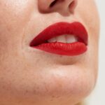 Gosh Velvet Touch Lipstick #005-matt Classic Red - Afbeelding 4