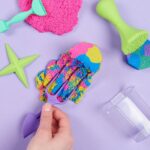 Kinetic Sand - Speelzand - Squish NÃƒÆ’Ã‚Â¢ÃƒÂ¢Ã¢â‚¬Å¡Ã‚Â¬ÃƒÂ¢Ã¢â‚¬Å¾Ã‚Â¢ Create - 3 Kleuren - 382g - Sensorisch Speelgoed - Afbeelding 21