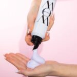 Color Wow Color Control Purple Toning and Styling Foam - 200 ml - Afbeelding 2