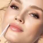 Artdeco - Lipgloss - Hot Chili Lip Booster - Glossy Chili / 6 ml - Afbeelding 4