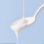 Creme Fraiche De BeautE Moisturising Mattifying Fluid - ZmatňujIcI + HydratačnI PleťovY Fluid - Afbeelding 4