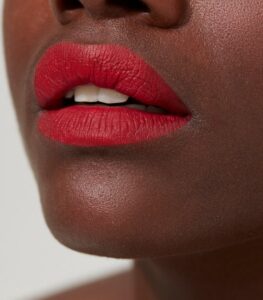 Gosh Velvet Touch Lipstick #005-matt Classic Red - Afbeelding 3