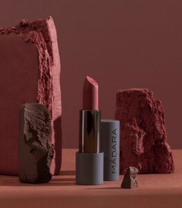 MÁDARA Velvet Wear Matte Cream Lipstick #32 Warm Nude - shea butter - vegan - Afbeelding 4