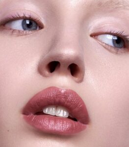 MÁDARA Velvet Wear Matte Cream Lipstick #31 Cool Nude - shea butter - vegan - Afbeelding 3