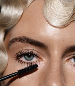 MÁDARA Deep Matter Bold Volume Mascara 8 ml - zwart - vegan - Afbeelding 4