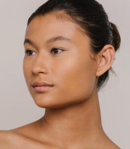 MÁDARA Skin Equal Foundation #60 Olive 30 ml - vegan - SPF 15 - Afbeelding 3