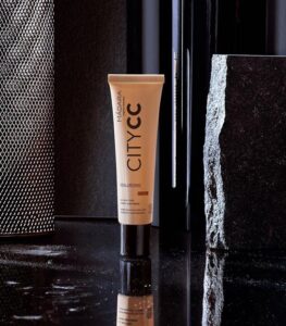 MÁDARA Anti-Pollution CC Cream SPF15 Light Beige 40ml - hyaluronzuur -UVA/UVB - Afbeelding 3