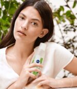 NIVEA Naturally Good Reinigingsmelk - 6 x 200ml - Voordeelverpakking - Afbeelding 4