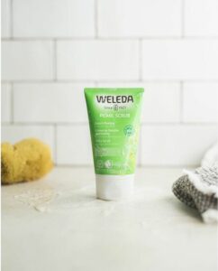 WELEDA - Pearl Scrub Douchecrème - Berken - 150ml - 100% natuurlijk - Afbeelding 4