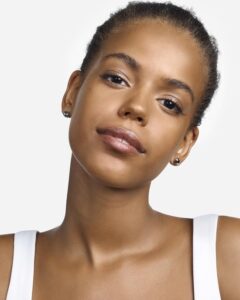 Clinique Even Better Foundation - WN114 Golden - Met SPF 15 - Afbeelding 4