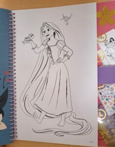 Disney Princess design album - Met stickers - Kleurplaten en meer - Afbeelding 3