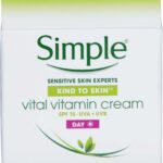 Simple skincare Vital Vitamin Cream Dagcreme SPF15-UVA-UVB