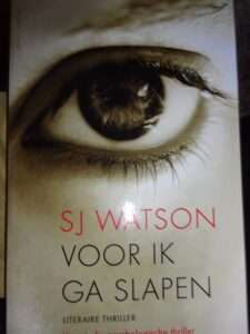 Sj Watson - Voor ik ga slapen