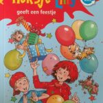 Heksje Lilly geeft een feestje en de dolle dino