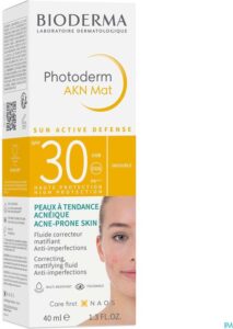 Bioderma Photoderm AKN Mat SPF30 Matterende Fluid 40 ml - Afbeelding 3