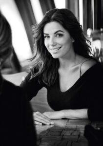 L'Oréal Revitalift 40 + Hydrating Anti Wrinkle + Extra Firming Dagcrème - 50 ml - Afbeelding 4