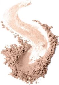 Hydra Mineral Compact Foundation vochtinbrengende minerale basis in een compacte 65 Medium Beige 10g