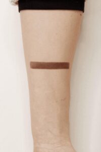 Essence - Eyebrow Designer kredka do brwi 02 Brown 1g - Afbeelding 2