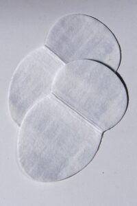 12 anti transpirant Okselpads met Talco capsules - Wit - Medium - 1-2DRY