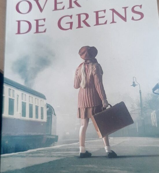 Over de Grens I Mechtild Borrmann - Boek