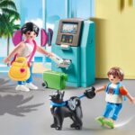 PLAYMOBIL Family Fun Vakantiegangers met geldautomaat - 70439 - Afbeelding 8