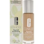 CLINIQUE Beyond Perfecting Foundation   Concealer silnie kryj cy podk ad i korektor w jednym 07 Cream Chamois 30ml