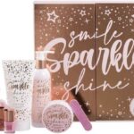 SMILE SPARKLE SHINE GESCHENKSET - Douchegel 180 ml, bodylotion 180 ml, scrubzout 80 ml, 2x nagellak 7 ml, vijl,  Sleutelhanger
