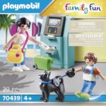 PLAYMOBIL Family Fun Vakantiegangers met geldautomaat - 70439 - Afbeelding 25