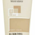 Maybelline Affinitone Foundation - 24 Golden Beige - Afbeelding 4