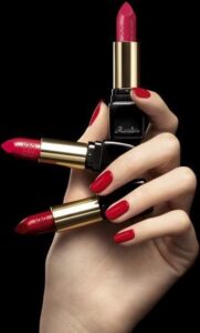 Guerlain Kisskiss Le Rouge CrÃƒÆ’Ã†â€™Ãƒâ€ Ã¢â‚¬â„¢ÃƒÆ’Ã¢â‚¬Å¡Ãƒâ€šÃ‚Â¨me Galbant 330-Red Brick 3,5g - Afbeelding 3