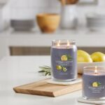 Yankee Candle - Black Tea & Lemon Signature Medium Jar