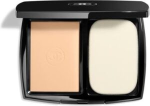 Chanel Ultra Le Teint Compact Spf15 B20