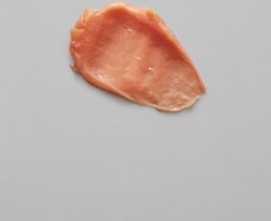 Maria Nila Colour Refresh 300ml - Peach 9.34 - Voedend kleurenbom masker - Hydrateert en vermindert kroezen voor een zijdezacht en glanzend resultaat - Afbeelding 4