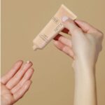 Artdeco - Light Luminous Foundation - Vloeibare foundation - 08 Neutral Porcelain - Afbeelding 4